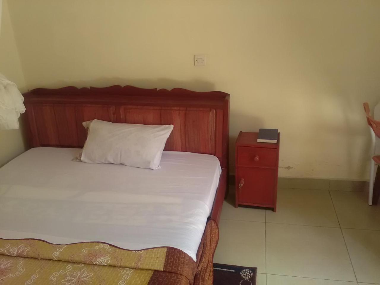 Gloria Motel Cyangugu Zewnętrze zdjęcie