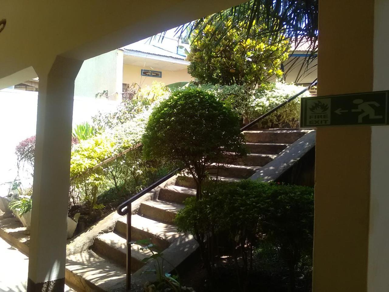 Gloria Motel Cyangugu Zewnętrze zdjęcie