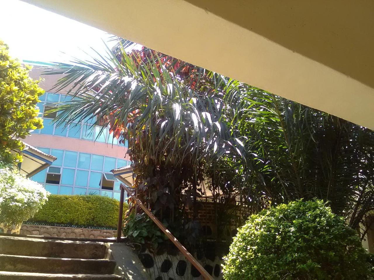 Gloria Motel Cyangugu Zewnętrze zdjęcie